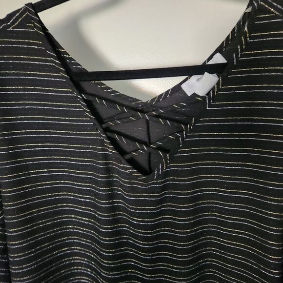 Moa Moa Womens Plus Silver Gold Black Metallic Striped V-Neck Blouse Size 2X - Picture 5 of 7